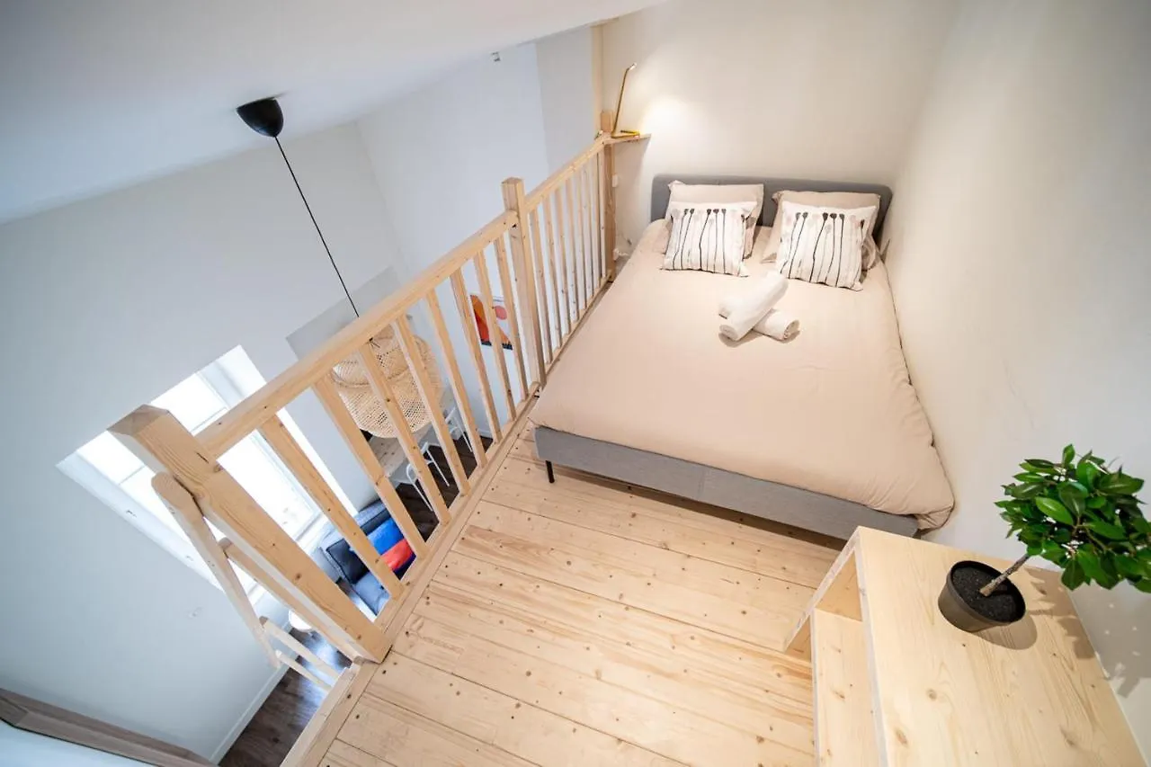La Maison Gratte Ciel-Appartement Londres-Jardin Villeurbanne 0*,